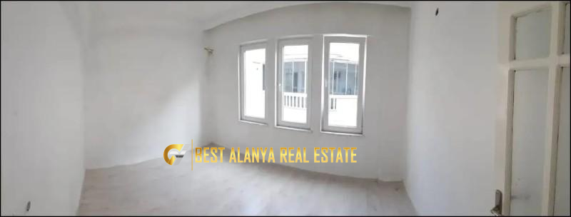 ALANYA MERKEZ'DE 3+1 EŞYASIZ KİRALIK DAİRE ALANYA ANTALYA