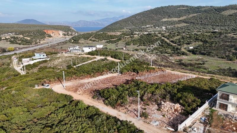 Didim Seyrantepe de Satılık Köşe Başı 570M2  Arsa Bafa Gölü Manzaralı
