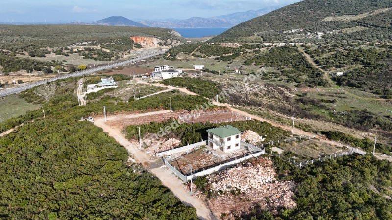 Didim Seyrantepe de Satılık Köşe Başı 570M2  Arsa Bafa Gölü Manzaralı