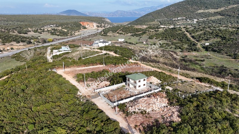 Didim Seyrantepe de Satılık Köşe Başı 570M2  Arsa Bafa Gölü Manzaralı