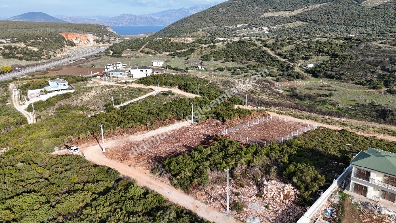 Didim Seyrantepe de Satılık Köşe Başı 570M2  Arsa Bafa Gölü Manzaralı