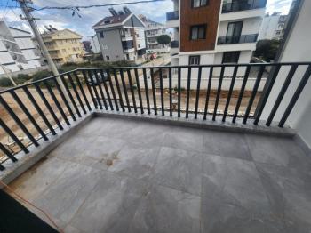 CUMHURİYET MAHALLESİ’NDE | ASANSÖRLÜ | KAPALI OTOPARKLI | SIFIR LÜKS 2+1 DAİRE