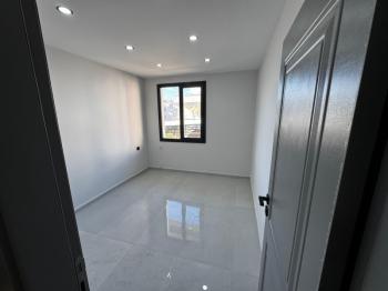 CUMHURİYET MAHALLESİ'NDE 2+1 SIFIR GENİŞ BAHÇE KULLANIMLI SATILIK DAİRE