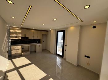 CUMHURİYET MAHALLESİ'NDE 2+1 SIFIR GENİŞ BAHÇE KULLANIMLI SATILIK DAİRE