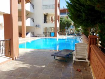 Didim Altınkum’a Yürüme Mesafesinde Kabakoğlu Sitesinde Satılık 2+1 Daire