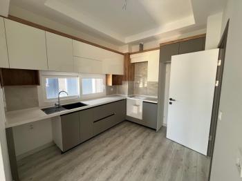 Kuşadası Otogar Arkası 3+1 Satılık Daire 