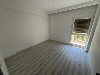 Kuşadası Otogar Arkası 3+1 Satılık Daire 