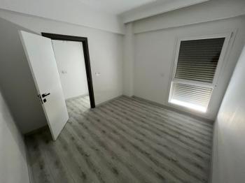 Kuşadası Otogar Arkası 3+1 Satılık Daire 