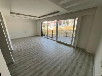 Kuşadası Otogar Arkası 3+1 Satılık Daire 