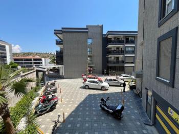 Kuşadası Otogar Arkası 3+1 Satılık Daire 