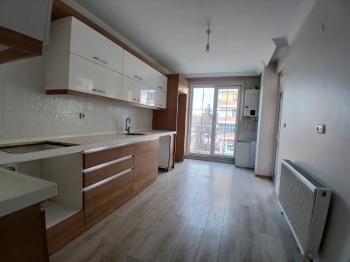 GÜVENAY -  ÇORUM GÜLABİBEY MAH. ATA CADDESİ ÜZERİNDE ULTRA LÜKS SATILIK 3+1 DAİRE