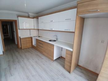 GÜVENAY -  ÇORUM GÜLABİBEY MAH. ATA CADDESİ ÜZERİNDE ULTRA LÜKS SATILIK 3+1 DAİRE