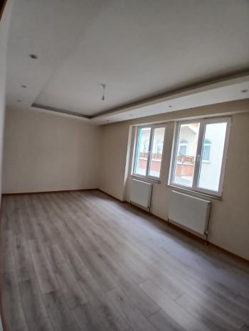 GÜVENAY -  ÇORUM GÜLABİBEY MAH. ATA CADDESİ ÜZERİNDE ULTRA LÜKS SATILIK 3+1 DAİRE