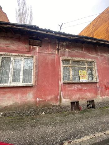 GÜVENAY - ÇORUM KALE MAH ETİ ANADOLU LİSESİ CİVARI SATILIK ARSA 