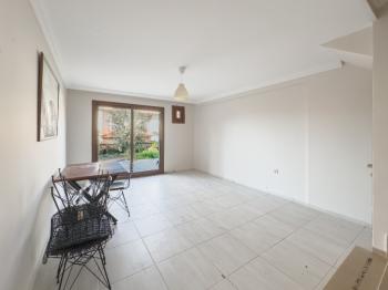 Marmaris Hisarönünde Bahçe Kullanımlı Kiralık 1+1 Daire