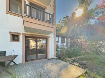 Marmaris Hisarönünde Bahçe Kullanımlı Kiralık 1+1 Daire