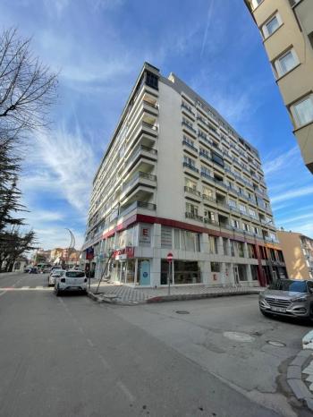 AFYON ÜÇOK EMLAKTAN DERVİŞPAŞA MAH MERKEZDE SATILIK LÜX 4+1 KOŞE KONUM GÜNEY CEPHE GENİŞ SIFIR NİTELİĞİNDE DUBLEX DAİRE