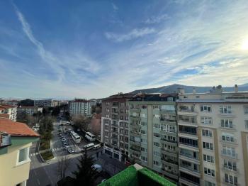 AFYON ÜÇOK EMLAKTAN DERVİŞPAŞA MAH MERKEZDE SATILIK LÜX 4+1 KOŞE KONUM GÜNEY CEPHE GENİŞ SIFIR NİTELİĞİNDE DUBLEX DAİRE