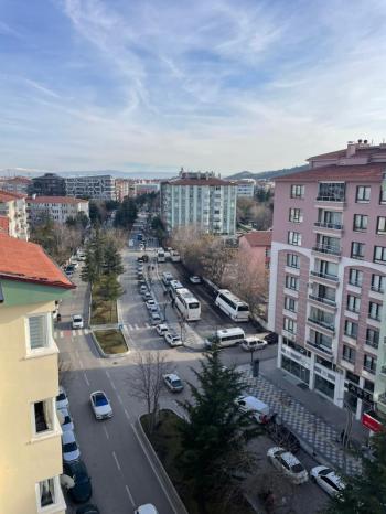 AFYON ÜÇOK EMLAKTAN DERVİŞPAŞA MAH MERKEZDE SATILIK LÜX 4+1 KOŞE KONUM GÜNEY CEPHE GENİŞ SIFIR NİTELİĞİNDE DUBLEX DAİRE