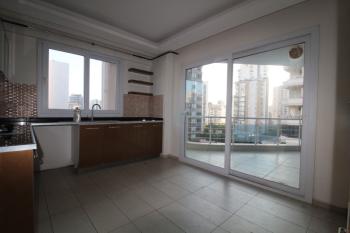 ASLAN'DAN MEZİTLİ DE SİTE İÇİ HAVUZLU SATILIK 3+1 GENİŞ DAİRE