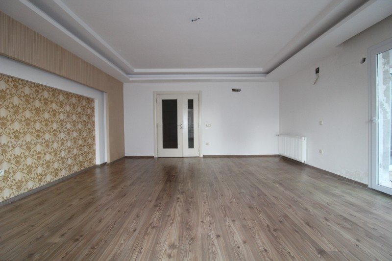 ASLAN'DAN MEZİTLİ DE SİTE İÇİ HAVUZLU SATILIK 3+1 GENİŞ DAİRE