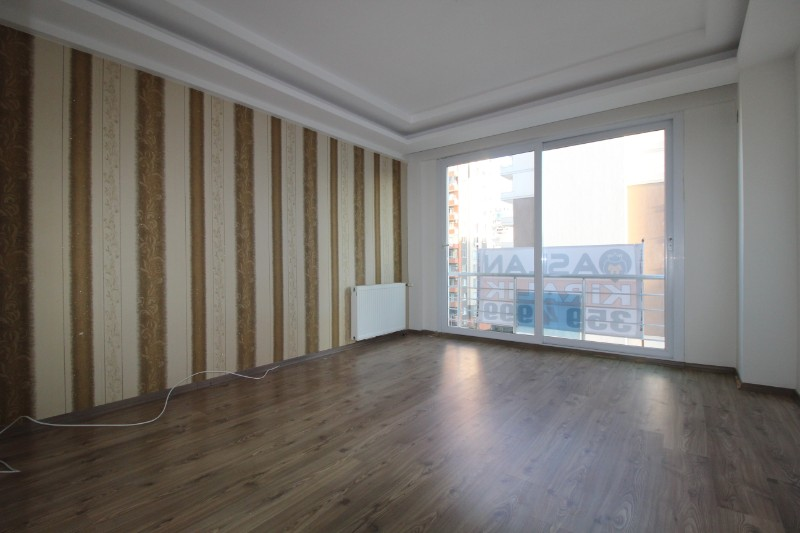 ASLAN'DAN MEZİTLİ DE SİTE İÇİ HAVUZLU SATILIK 3+1 GENİŞ DAİRE