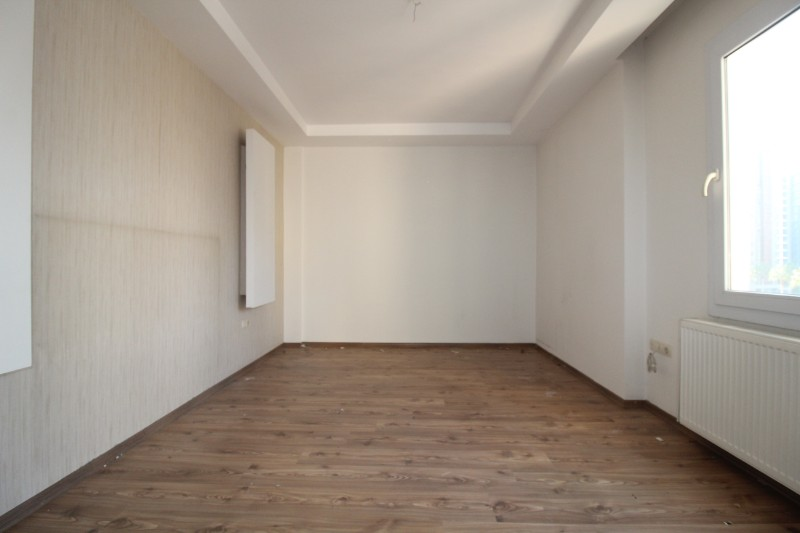 ASLAN'DAN MEZİTLİ DE SİTE İÇİ HAVUZLU SATILIK 3+1 GENİŞ DAİRE