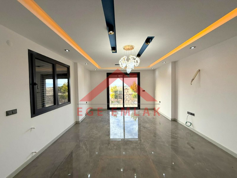 Didim'de Satılık Hamamlı Saunalı Havuzlu Villa