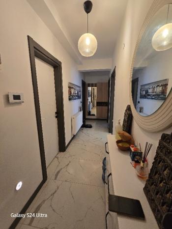 KUŞADASI DENİZ MANZARALI DOĞALGAZLI HAVUZLU SATILIK 3+1 DAİRE