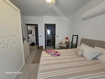 KUŞADASI DENİZ MANZARALI DOĞALGAZLI HAVUZLU SATILIK 3+1 DAİRE