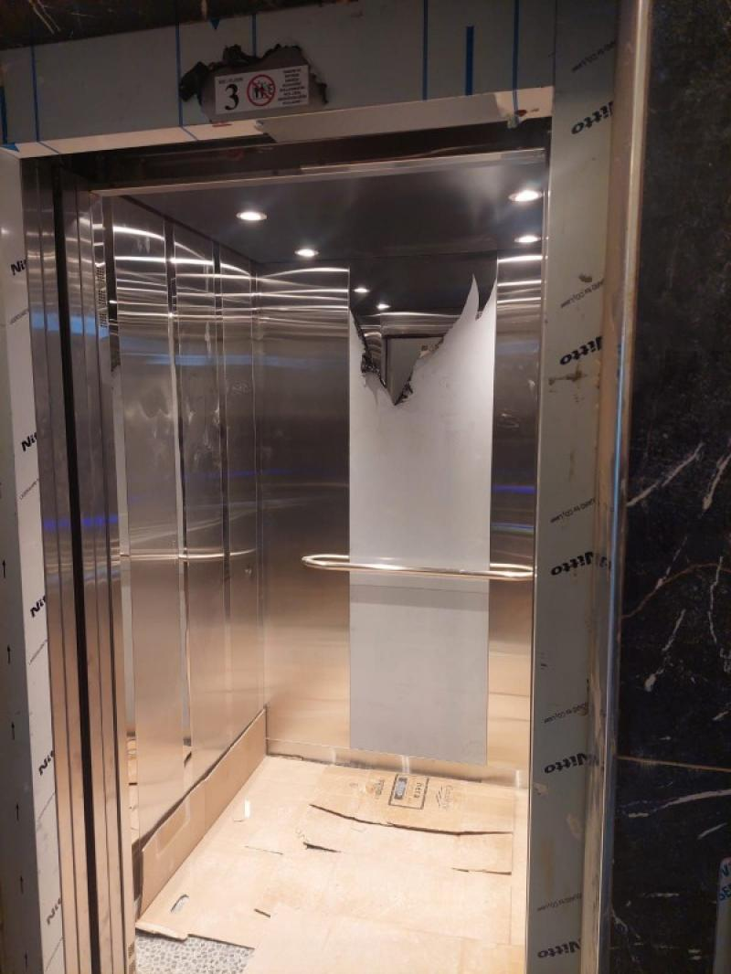 KUŞADASINDA DENİZ MANZARALI HAVUZLU SATILIK 2+1DAİRELER