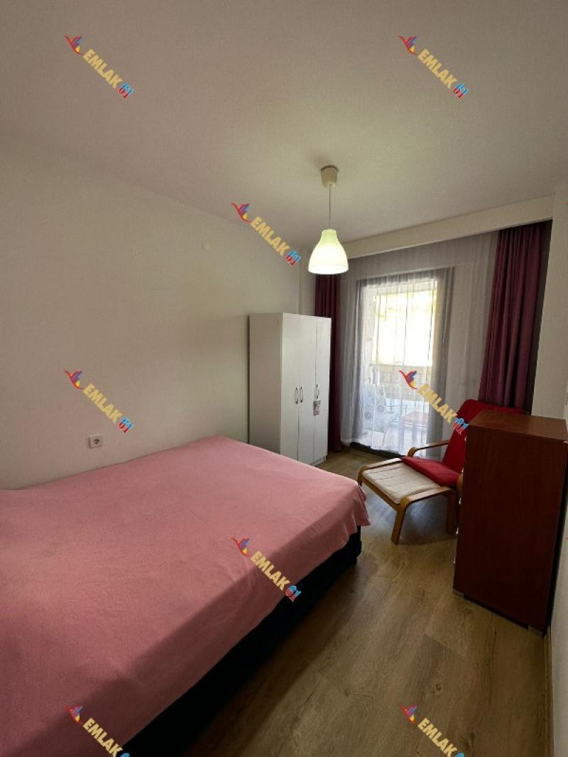 KUŞADASINDA SİTE İÇİNDE HAVUZLU SATILIK DAİRE