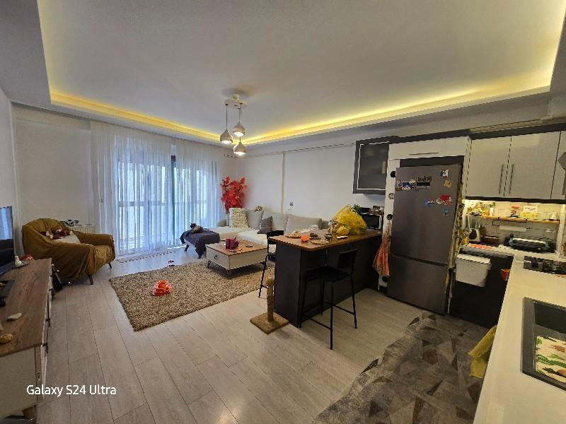 KUŞADASI DENİZ MANZARALI DOĞALGAZLI HAVUZLU SATILIK 3+1 DAİRE