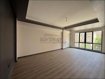 GÜVENAY – ÇORUM BAHÇELİEVLER CUMARTESİ PAZARI YANI – SATILIK 3+1 SON KAT DAİRE