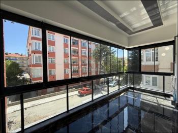 GÜVENAY – ÇORUM BAHÇELİEVLER CUMARTESİ PAZARI YANI – SATILIK 3+1 SON KAT DAİRE