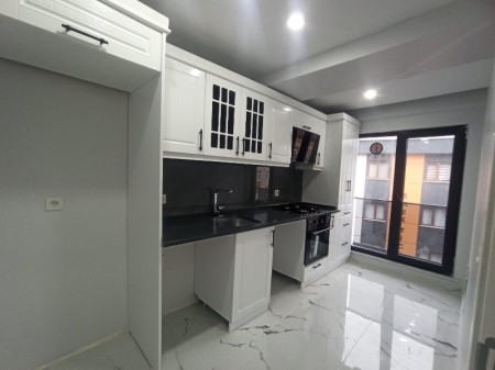 Akşemsettin'de Metro'ya Yakın 2+1 Arakat Sıfır Satılık Daire