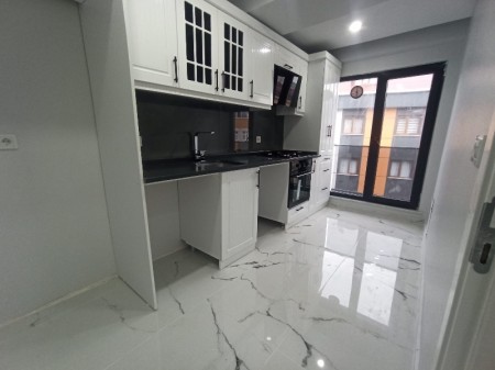 Akşemsettin'de Metro'ya Yakın 2+1 Arakat Sıfır Satılık Daire