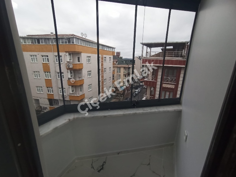 Akşemsettin'de Metro'ya Yakın 2+1 Arakat Sıfır Satılık Daire