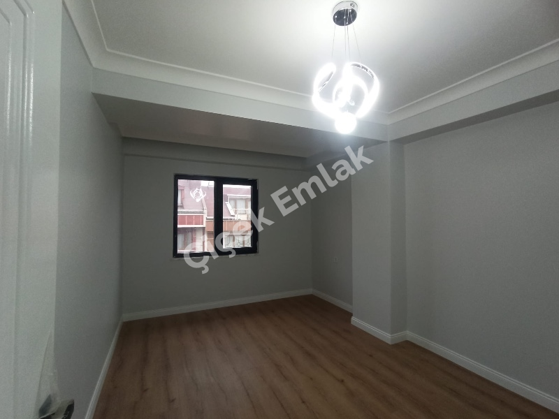 Akşemsettin'de Metro'ya Yakın 2+1 Arakat Sıfır Satılık Daire