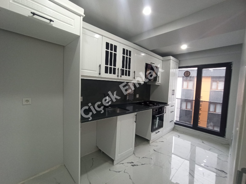 Akşemsettin'de Metro'ya Yakın 2+1 Arakat Sıfır Satılık Daire