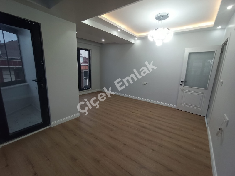 Akşemsettin'de Metro'ya Yakın 2+1 Arakat Sıfır Satılık Daire