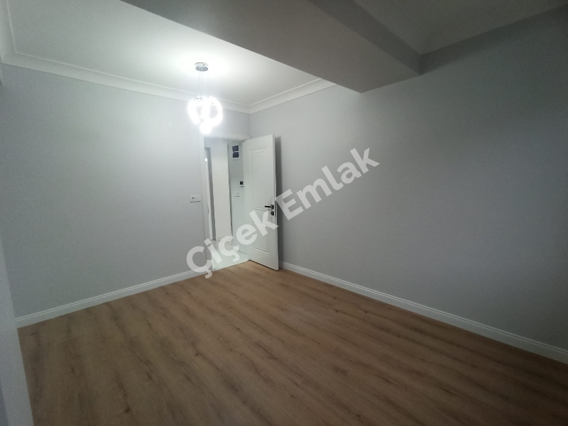 Akşemsettin'de Metro'ya Yakın 2+1 Arakat Sıfır Satılık Daire