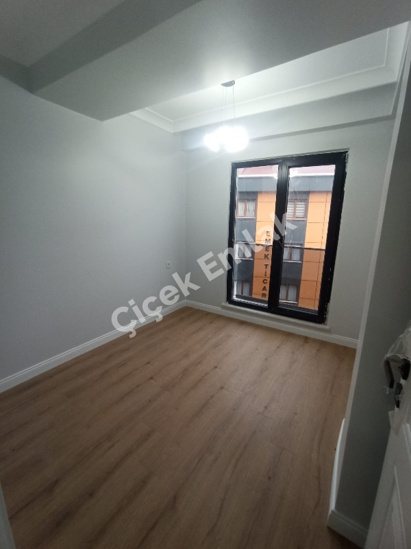 Akşemsettin'de Metro'ya Yakın 2+1 Arakat Sıfır Satılık Daire