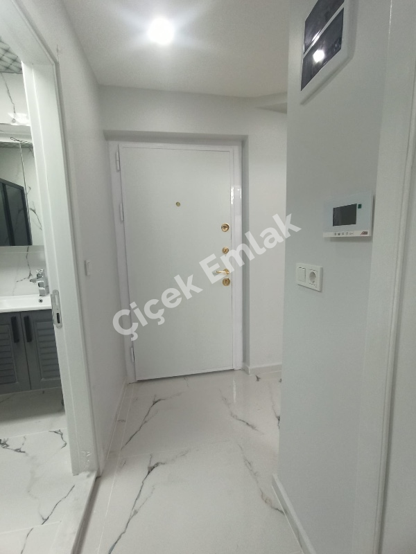 Akşemsettin'de Metro'ya Yakın 2+1 Arakat Sıfır Satılık Daire