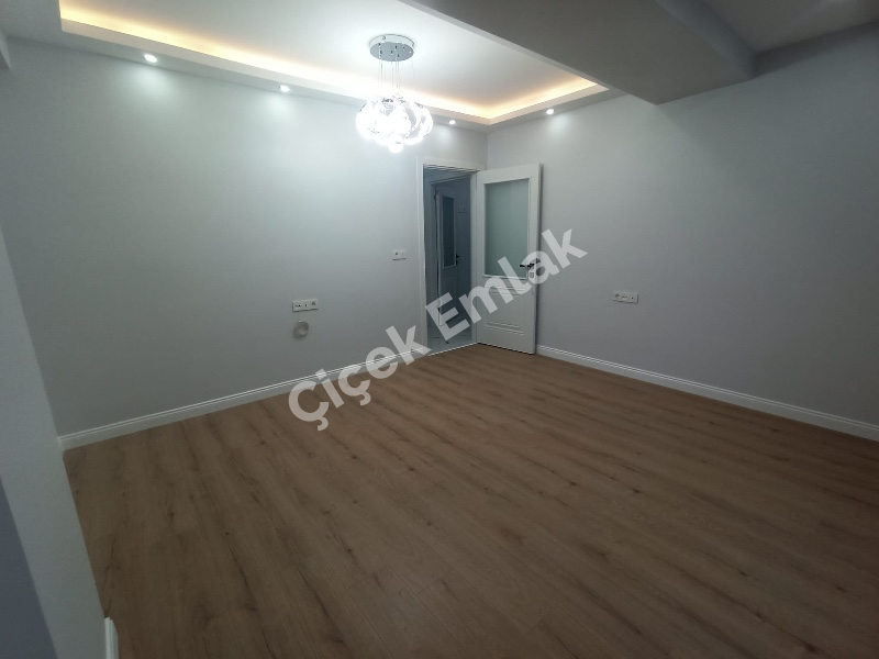 Akşemsettin'de 1+1 Arakat Sıfır Satılık Daire