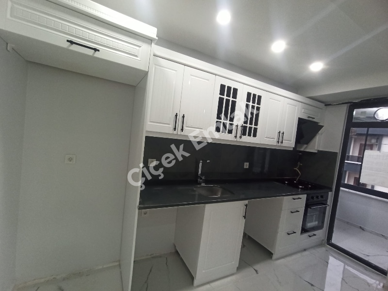 Akşemsettin'de 1+1 Arakat Sıfır Satılık Daire