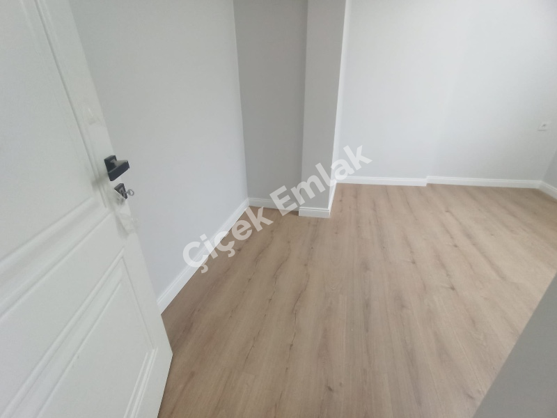 Akşemsettin'de 1+1 Arakat Sıfır Satılık Daire