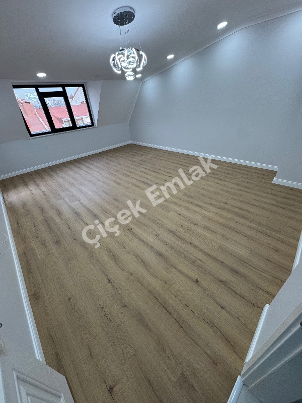 Akşemsettin Metro'ya 5 Dk 3+1 Teraslı Sıfır Satılık Daire