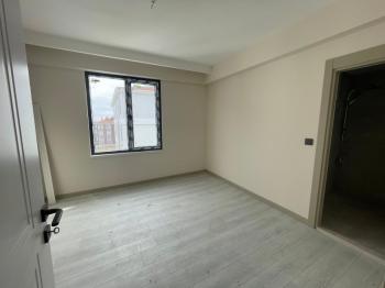 AFYON ÜÇOK EMLAKTAN MAREŞAL F ÇAKMAK MAH SATILIK 3+1 SIFIR ARAKAT DAİRE