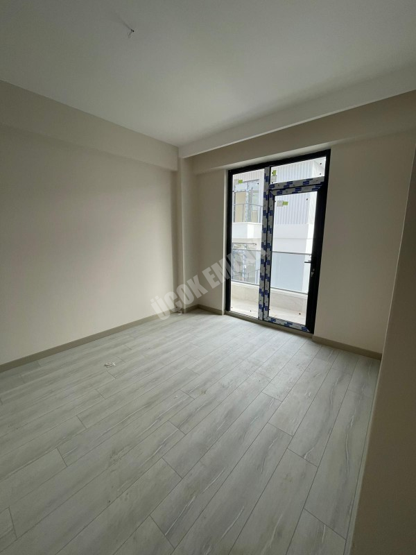 AFYON ÜÇOK EMLAKTAN MAREŞAL F ÇAKMAK MAH SATILIK 3+1 SIFIR ARAKAT DAİRE